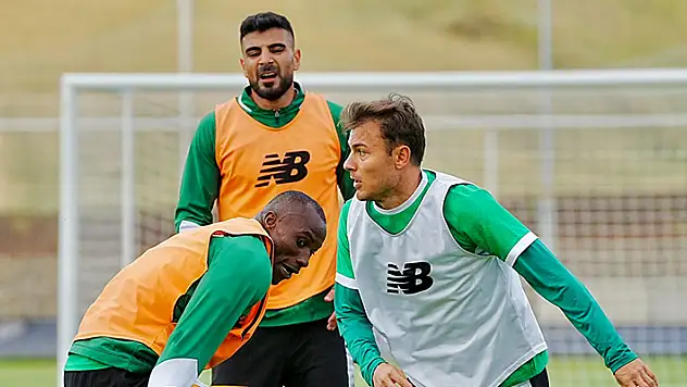 KONYASPOR HIZ KESMİYOR!
