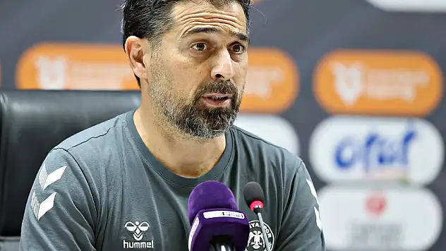 Konyaspor İlhan Palut: Alınan puan kazanç olarak görülmeli