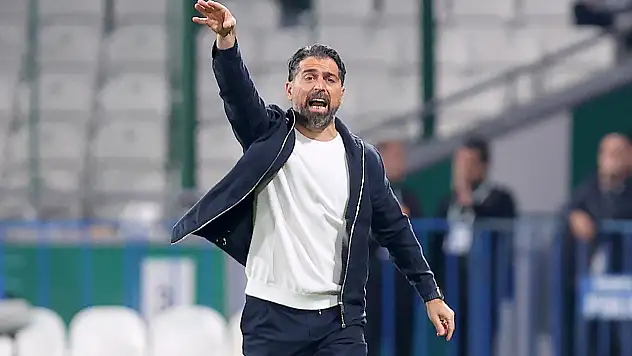 Konyaspor İlhan Palut: İyi oynadık, iyi savunma yaptık