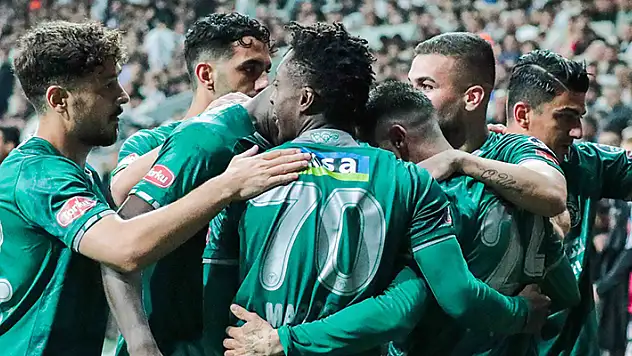 KONYASPOR, İLK 8'DE BİTİRDİ
