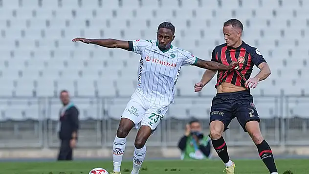 Konyaspor, İstanbul'da kayıp: 2-0!