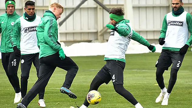 Konyaspor kaleyi kapattı