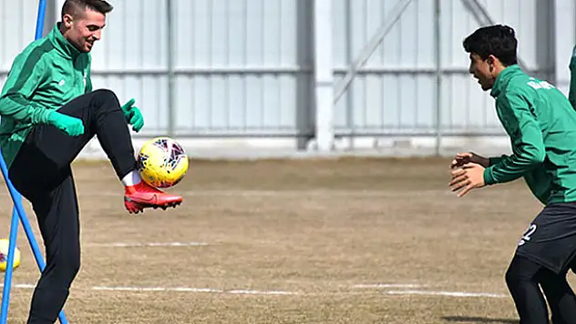 Konyaspor Kasımpaşa'ya hazırlanıyor
