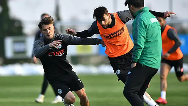 Konyaspor, Kayserispor maçı hazırlıklarına başladı