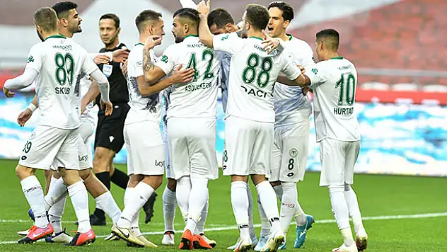 Konyaspor kendini aştı