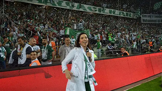 Konyaspor kutlamaları Burcu Güneş ile yapacak