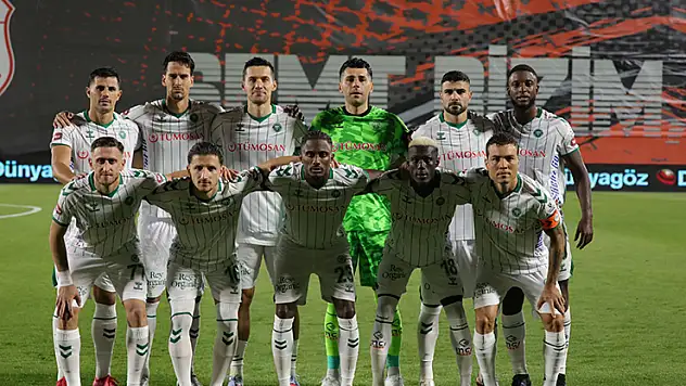 Konyaspor liderliği G.Saray'a devretti!