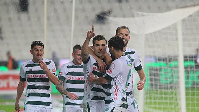KONYASPOR NEFESLENDİ
