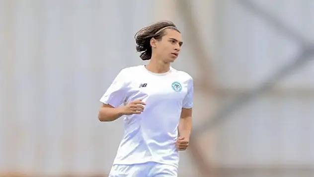 Konyaspor Ömer Sağlam ile 3.5 yıllık sözleşme imzaladı
