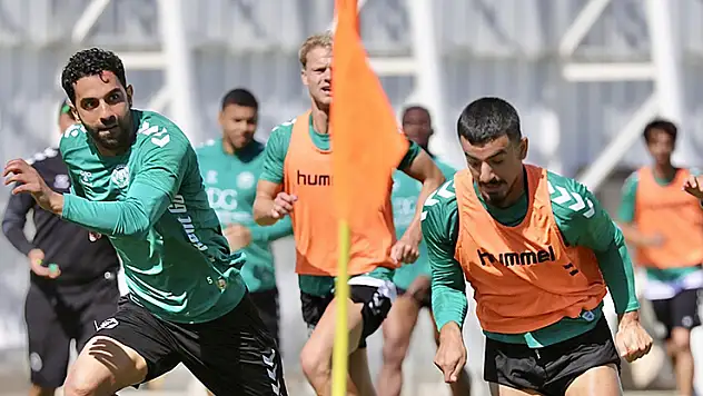 Konyaspor, perşembe günü toplanacak