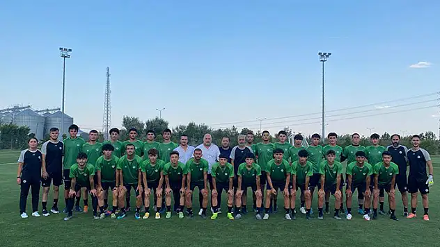 Konyaspor rezerv takımı sahaya indi 