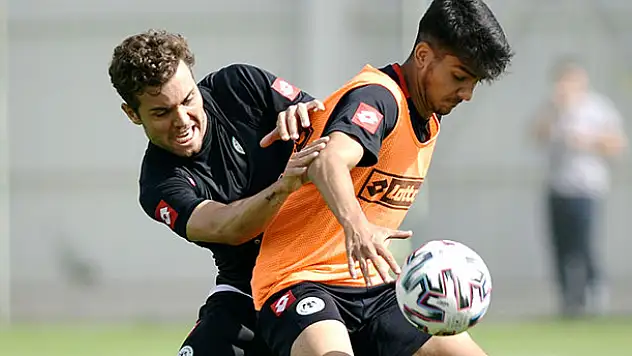 Konyaspor taktik deniyor