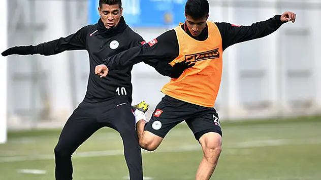 Konyaspor taktik deniyor