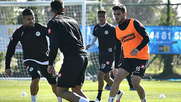 Konyaspor tek idman yapıyor