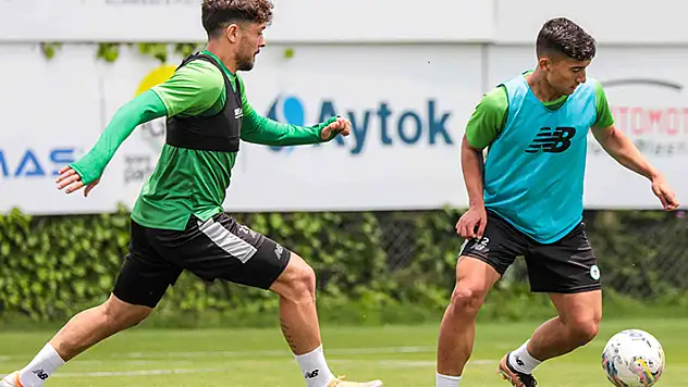 Konyaspor topbaşı yaptı!
