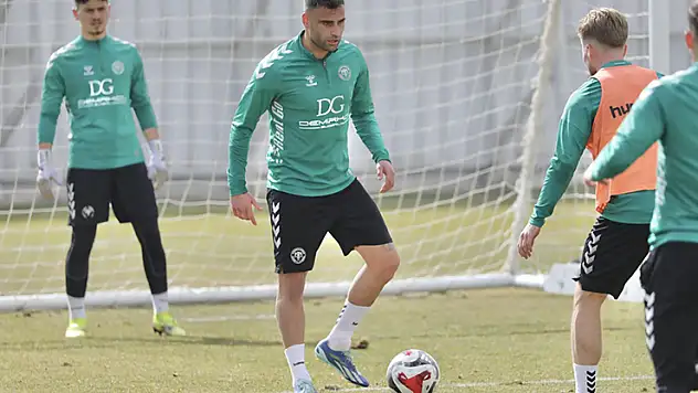 Konyaspor toplanıyor! Mesaiye devam