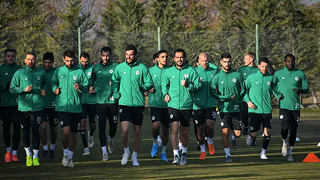 Konyaspor, Trabzonspor Maçı Hazırlıklarına Başladı