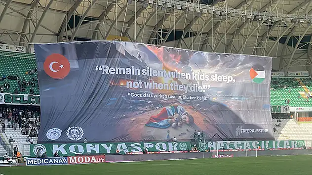 Konyaspor tribünlerinde Filistin'e destek, İsrail'e protesto!
