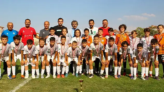 Konyaspor U12, ikincilik kürsüsünde