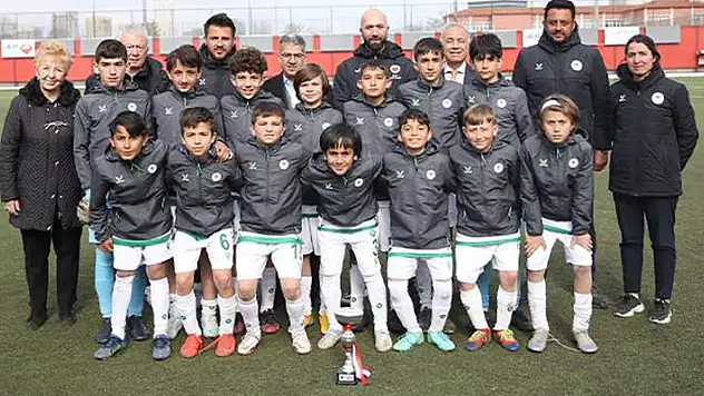 Konyaspor U12 Takımı şampiyon 