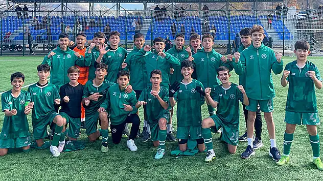 Konyaspor U14 ve U15, Isparta'dan 3 puanla döndü