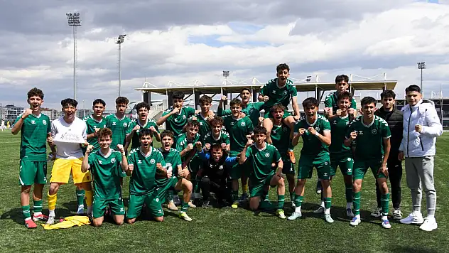 Konyaspor U16 şampiyon oldu
