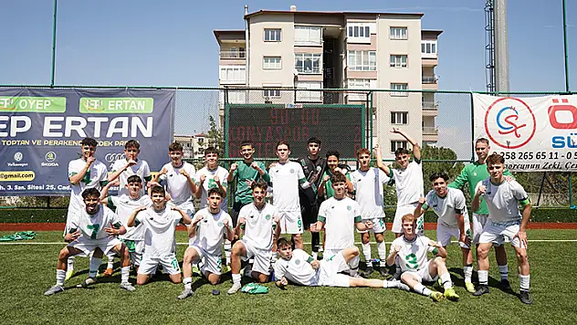 Konyaspor U16  son 8'e kaldı