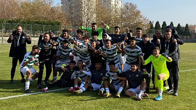 Konyaspor U19 galibiyetle tanıştı 
