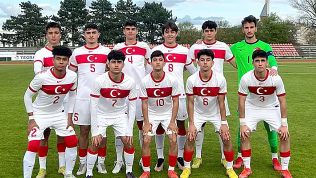 Konyaspor'un 3 genç oyuncusuna milli davet