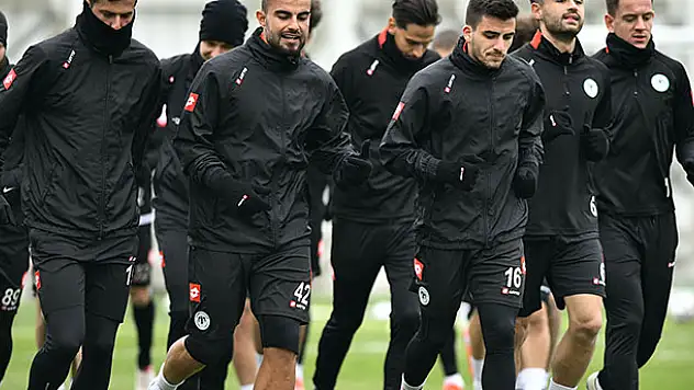 Konyaspor'un gözü kupada