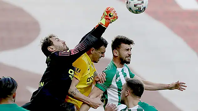 Konyaspor'un hedefi ilk 10