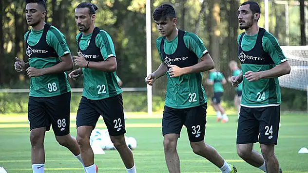 Konyaspor'un Hollanda kampı başladı