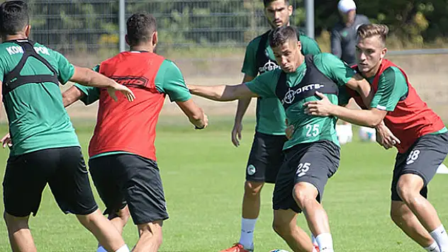 Konyaspor'un Hollanda kampı sürüyor