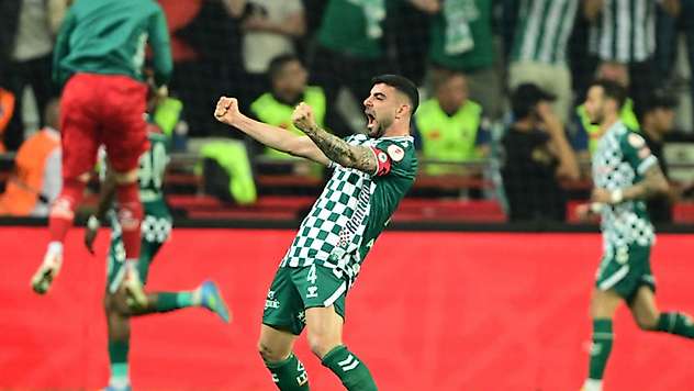 Konyaspor'un kaptanı helallik istedi!