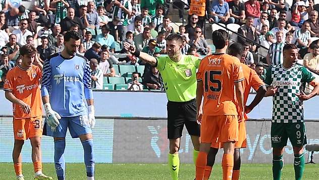 Konyaspor'un penaltısı böyle iptal edildi!