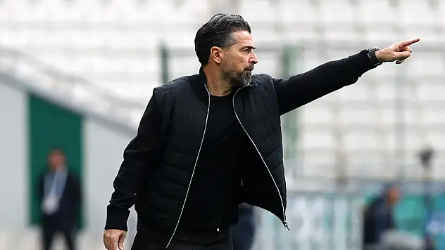 Konyaspor'un teknik patronu Palut'tan uyarı