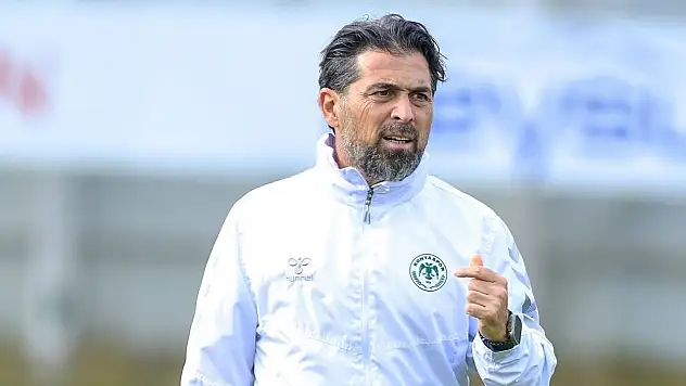 Konyaspor'un teknik patronu Palut eğitim verdi