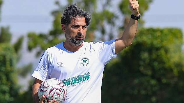 Konyaspor'un teknik patronu Palut: Sorumlusu benim