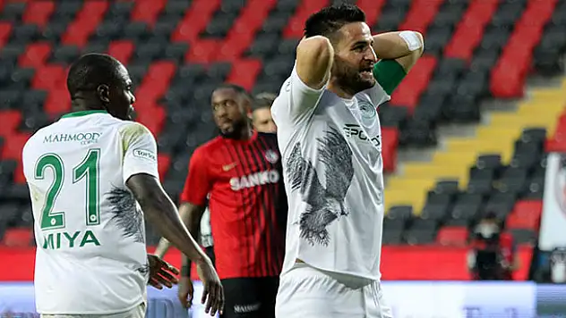 Konyaspor unvanını Gaziantep'te bıraktı