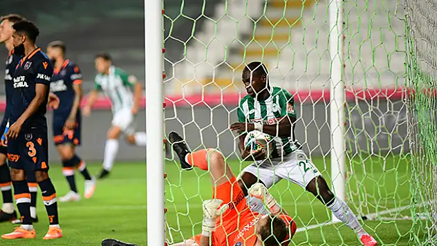Konyaspor uzatmada 7 gol attı