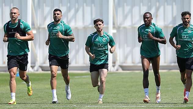 Konyaspor vedaya hazırlanıyor