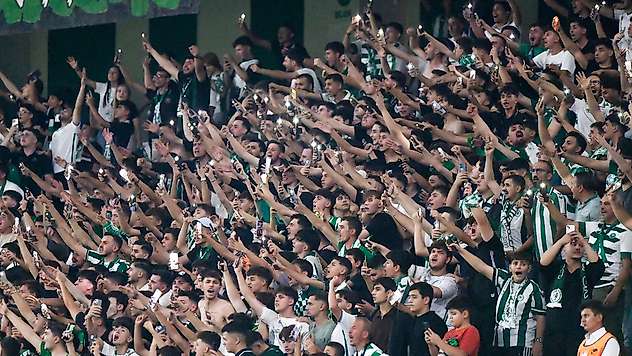Konyaspor yönetimi harekete geçti! Biletlere indirim geldi