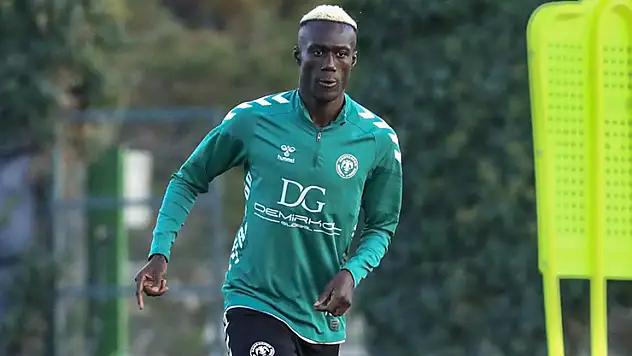Konyaspor yönetimi Ndao için beklemede