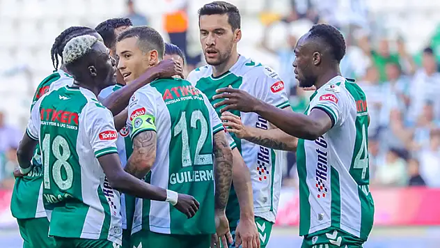 Konyaspor'da 7 isim fileleri havalandırdı