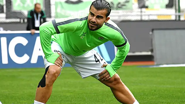 Konyaspor'da Abdülkerim şoku!
