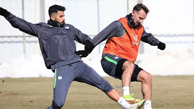 Konyaspor'da akıllar Trabzon'da 
