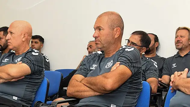 Konyaspor'da antrenörlere eğitim verildi