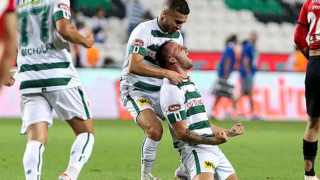 Konyaspor'da beklenen ayrılık!
