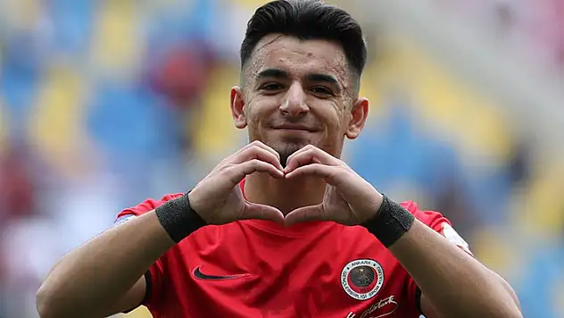 Konyaspor'da gençleşme operasyonu sürüyor