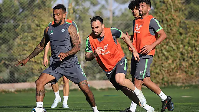 Konyaspor'da gözler Karagümrük'te 